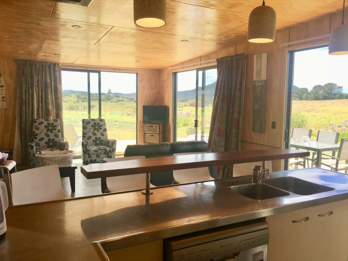 The Camel At Araiawa Raio Lodge Pukenui المظهر الخارجي الصورة
